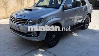 Toyota Fortuner 2016 Dầu Bạc 182952 km