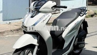 Honda SH 125cc 2025 Trắng đen 2.500km 792.65