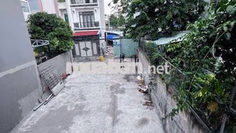 NHÀ CÓ SÂN RỘNG 100M2, 1TRỆT 1LẦU 7,5X23M 3PN 3WC Ở, VP, KHO, CÂY CẢNH