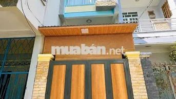 CHO THUÊ NHÀ 3 PHÒNG NGỦ SÁT BIỂN KHU TRUNG TÂM NHA TRANG GIÁ 25 TR/TH