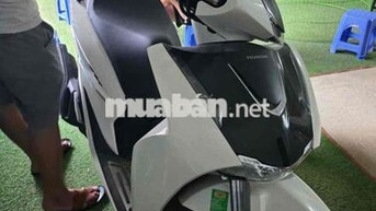 Honda SH 160i ABS Trắng 900 km