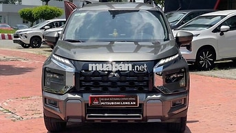 MITSUBISHI XPANDER CROSS MÀU NÂU 2025