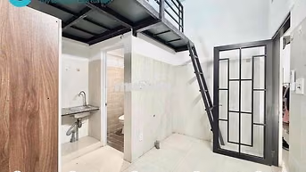 TRỌ GIÁ RẺ CỬA SỔ GIẾNG TRỜI KHU HOÀNG HOA THÁM - NGUYỄN THÁI BÌNH