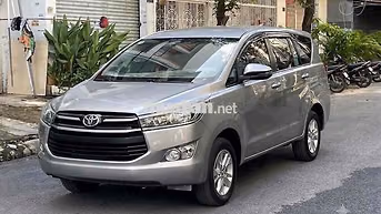 Toyota Innova 2019 Số sàn Bạc 7 chỗ