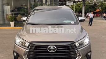 Toyota innova 2.0G 2023 / Giá thương lượng