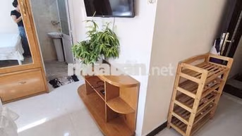 CHÍNH CHỦ- Phòng đẹp full nội thất, thang máy,m, ở ngay
