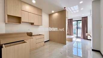 CHO THUÊ STUDIO FULL NỘI THẤT - MGR - TÁCH BẾP - BAN CÔNG - SÂN BAY