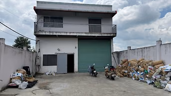 Cho thuê xưởng 700m2  đường Kênh A, Xã Lê Minh Xuân,TPHCM 