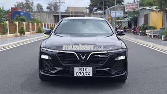 VinFast Lux A2.0 Base 2022 Đen 61.000 km