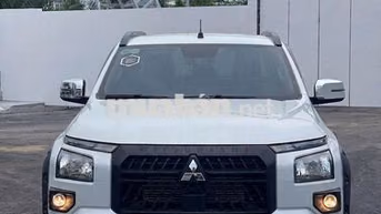 Mitsubishi Triton GLX 2025 Trắng 13.683 Km