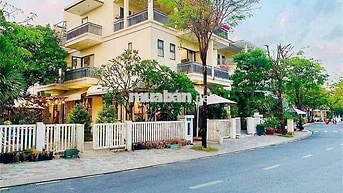 Cho Thuê Nhà Khu Biệt Thự Senturia Vườn Lài DT 300m2 1Trệt 2Lầu3Pn 4Wc