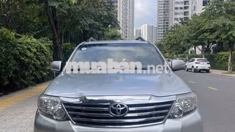 Toyota Fortuner 2012 2.7L Số tự động Bạc