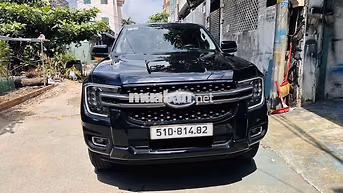 Ford Ranger XLS 2025 1 cầu Tự động 14.000 km Đen