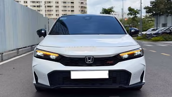 Honda Civic RS 2025 Trắng 18.000 km