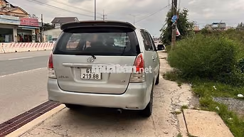 Toyota Innova Bạc Số sàn
