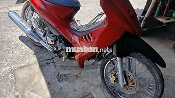 Suzuki màu Đỏ Nhật