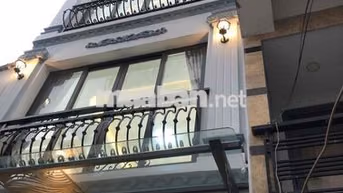 Bán Nhà 1T 3 Lầu 4X10 ,HXH 14/1 Đào Duy Từ