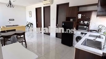 Căn hộ 2 Phòng ngủ, 2 WC, 1Ban công, nhiều cửa sổ Đường Ngô Quyền