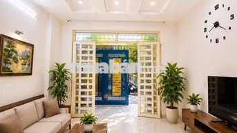 Nhà Hiệp Bình - sát quốc lộ 13 đang mở rộng - hẻm ô tô đậu cửa