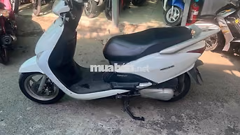 Honda SCR Trắng