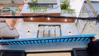 cho thuê nhà 79 lê hoàng phái (4,2x11) trệt , lửng , 2 lầu , 4pn , 5wc