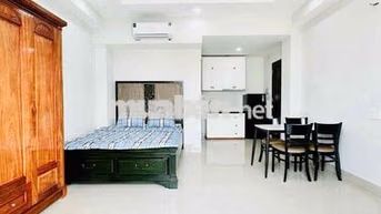 CĂN HỘ BAN CÔNG FULL NT NGAY NGÃ TƯ HÀNG XANH