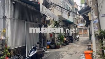 Phòng Ban công Nguyễn Thượng Hiền Bình Thạnh