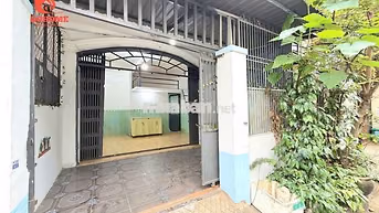 Kiot nhà nguyên căn gác lửng 3tr5 Chợ Lạc Quang