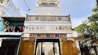 nhà mới đẹp măt tiền có thanh máy phù hợp kd, spa,p khám, cty 7pn 8wc 