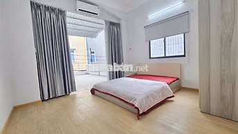 CHO THUÊ CĂN HỘ MỚI CÁCH BKU 5 PHÚT ĐI XE BAN CÔNG RỘNG FULL NỘI THẤT