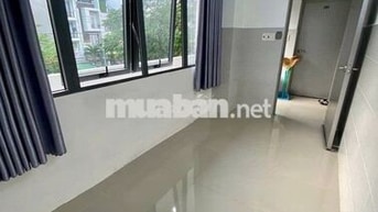 Nhượng lại phòng ban công riêng (phòng thật cần pass thật)