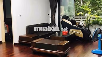 Bán đảo Linh đàm Nơ 9B sổ đỏ 3 phòng ngủ full nội thất gia 5.6 ty