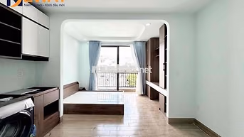 CHO THUÊ CĂN HỘ MỚI XÂY - FULL NỘI THẤT - MGR - BAN CÔNG NGAY HUIT