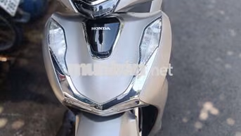 Honda SH xám đen 1700 km Như mới
