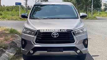 Toyota Innova E 2020 Số sàn Bạc CHÍNH HÃNG