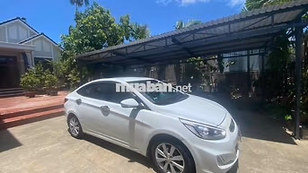 Hyundai Accent 2016 Trắng Số sàn