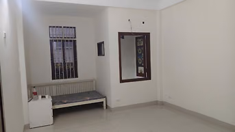 Cho thuê nhà riêng, chính chủ, diện tích sàn 75m2*3.5 tầng tại số nhà 