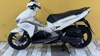 Honda Air Blade 125 2016 Trắng đen