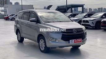 Toyota Innova 2.0E MT 2020 Số sàn Bạc