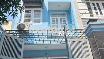 nhà mới sơn 4pn 4wc hẻm ô tô gần gò vấp dt 4x18m, có sân thượng