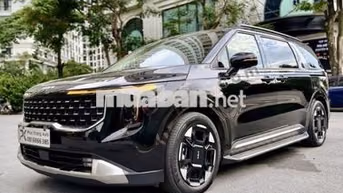 Kia Carnival Signature 2.2D 2025 Đen 35,000 Km