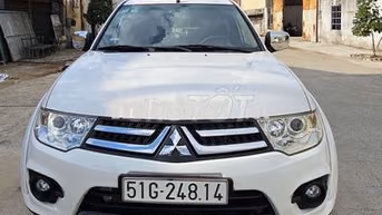 Mitsubishi Pajero Sport 2016 Trắng