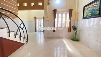 nhà nc 4x10 tr L 2 lầu Sth 4pn 3vs ng.Thị huỳnh p8 Q.Phú nhuận
