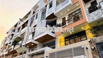NHÀ MỚI ĐẸP HXH, GARA, 4PN 5WC, FULL NT CAO CẤP