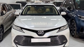 Toyota Camry 2.5Q 2019 Trắng