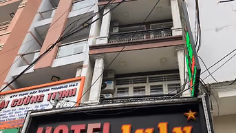 BÁN NHÀ (BÁN KHÁCH SẠN LY LY) BỜ BAO TÂN THẮNG ĐỐI DIỆN  AEON TÂN PHÚ