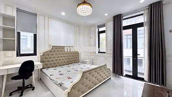 CĂN HỘ STUDIO BAN CÔNG CAO CẤP 25m2 THANG MÁY HẦM XE GẦN HVHK, SÂN BAY