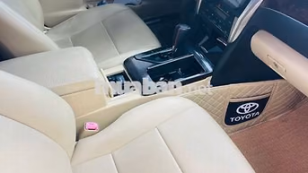 Toyota Camry 2.0 2016 130,000km Đen
