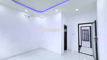 Nhà mới xây hoàn công đầy đủ, dt 52,4m2,