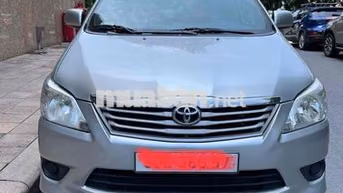 Toyota Innova 2.0E 2013 Bạc Hàn Quốc